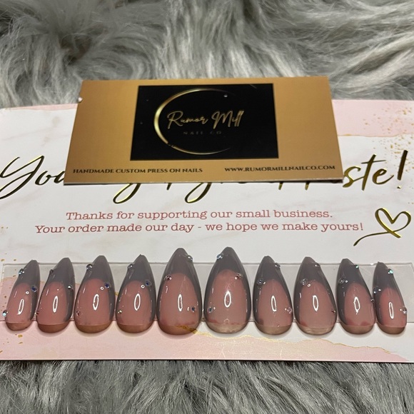 Classy set - Picture 3 of 4